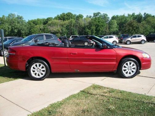 Burgundy 2004 Chrysler Sebring Base