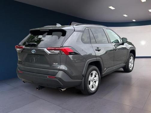 2019 Toyota RAV4 Hybrid XLE