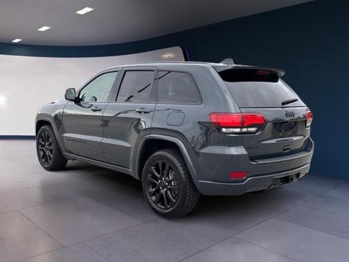 2017 Jeep Grand Cherokee Altitude