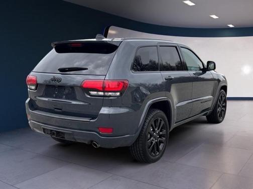 2017 Jeep Grand Cherokee Altitude