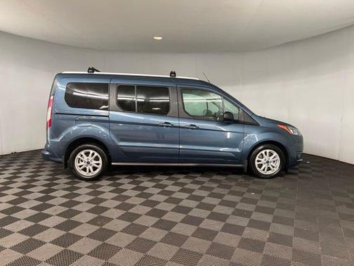 Blue Metallic 2022 Ford Transit Connect XLT w/Rear Liftgate