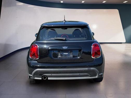 2022 MINI Hardtop Cooper