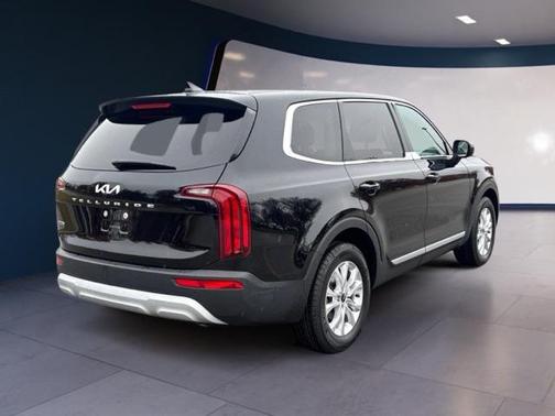 2022 Kia Telluride LX