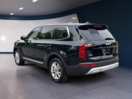 2022 Kia Telluride LX