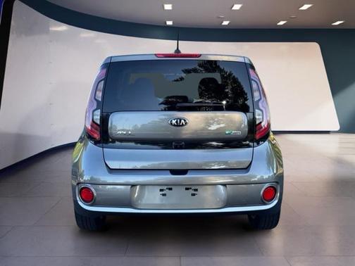 2017 Kia Soul EV Base
