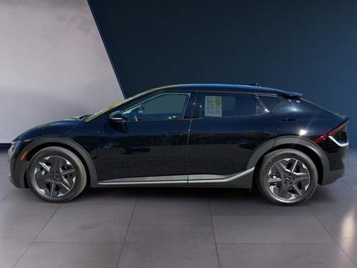 2025 Kia EV6 Light Long Range