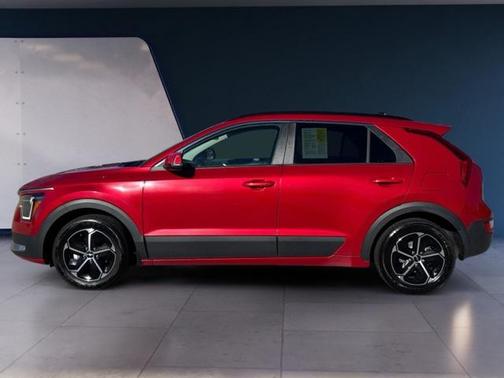 2023 Kia Niro EX