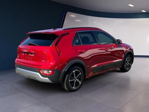 2023 Kia Niro EX