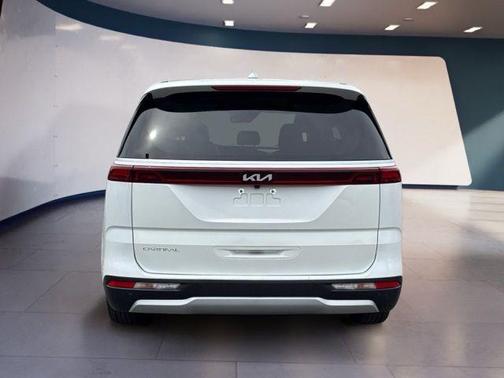 Snow White Pearl 2024 Kia Carnival LX