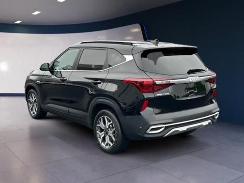 2022 Kia Seltos EX