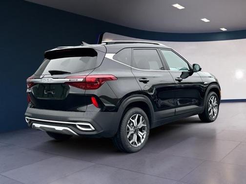 2022 Kia Seltos EX