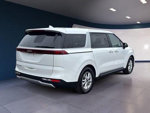 2022 Kia Carnival LXS