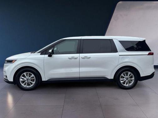 2022 Kia Carnival LXS