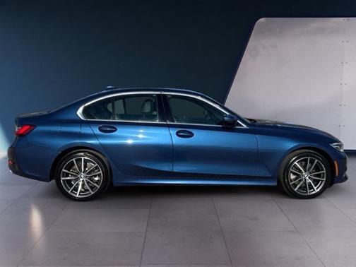 2022 BMW 330 xDrive