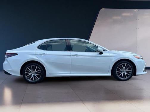 2024 Toyota Camry XLE