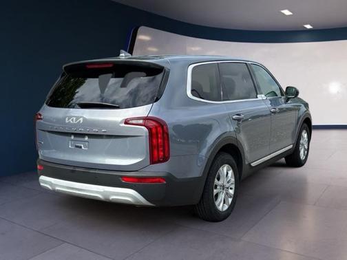 2022 Kia Telluride LX