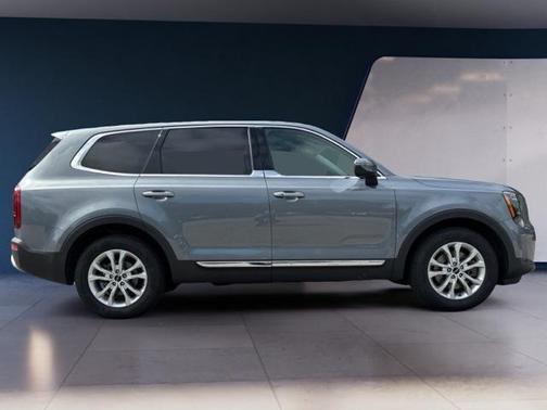2022 Kia Telluride LX