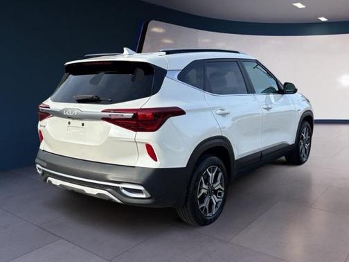 2023 Kia Seltos EX