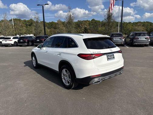 2025 Mercedes-Benz GLC 300 Base