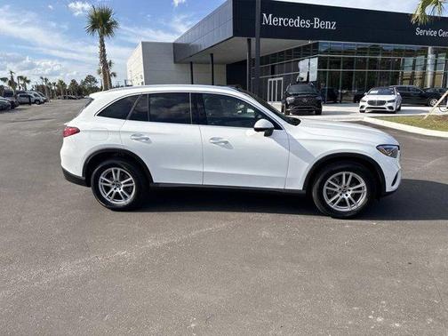 2025 Mercedes-Benz GLC 300 Base