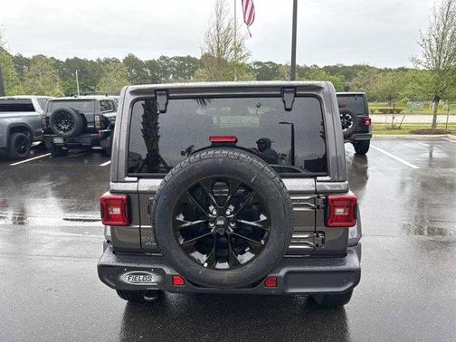 Granite Crystal Clearcoat Metallic 2025 Jeep Wrangler 4xe Sahara
