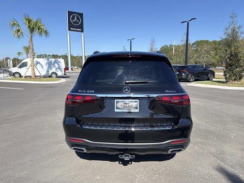 2025 Mercedes-Benz GLS 450 4MATIC