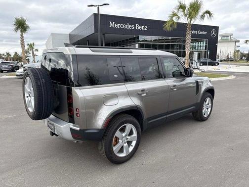 2024 Land Rover Defender P400 S