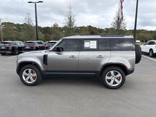 2024 Land Rover Defender P400 S