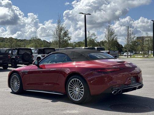 MANUFAKTUR Patagonia Red Metallic 2024 Mercedes-Benz AMG SL 43 Base