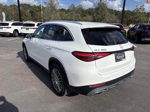 2025 Mercedes-Benz GLC 300 Base