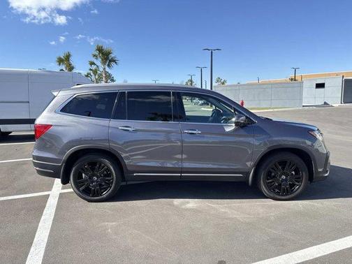 2022 Honda Pilot Elite