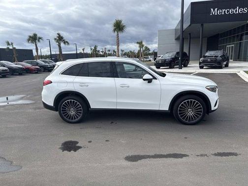 2025 Mercedes-Benz GLC 300 Base