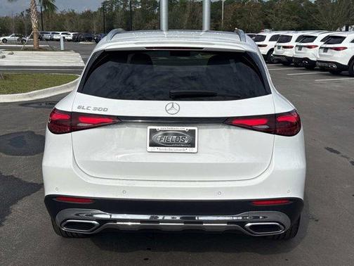 2025 Mercedes-Benz GLC 300 Base