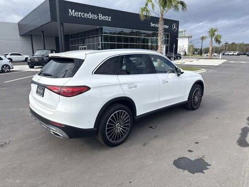 2025 Mercedes-Benz GLC 300 Base