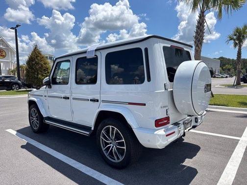 MANUFAKTUR Moonlight White Metallic 2024 Mercedes-Benz G-Class G 550 4MATIC