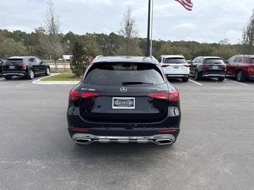 2025 Mercedes-Benz GLC 300 Base 4MATIC