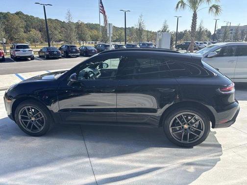 2024 Porsche Macan Base