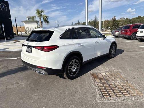 2025 Mercedes-Benz GLC 300 Base