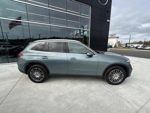 2026 Mercedes-Benz GLC 300 Base