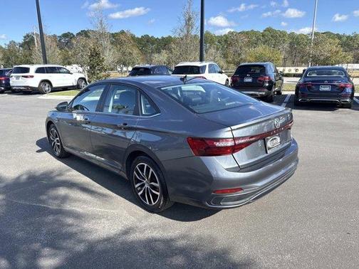 2025 Volkswagen Jetta 1.5T SE