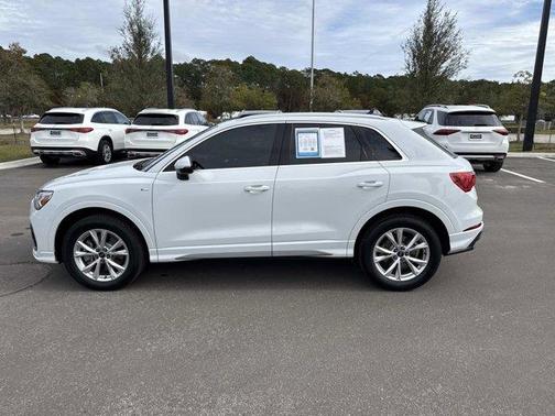 2024 Audi Q3 45 S line Premium