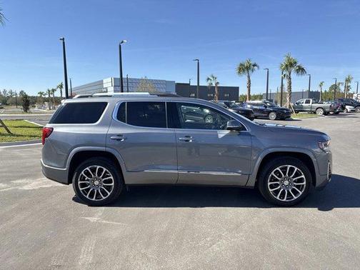 2022 GMC Acadia Denali
