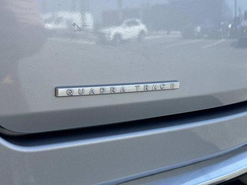 Silver Zynith 2023 Jeep Wagoneer Series III
