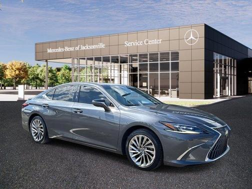 2022 Lexus ES 350 Ultra Luxury