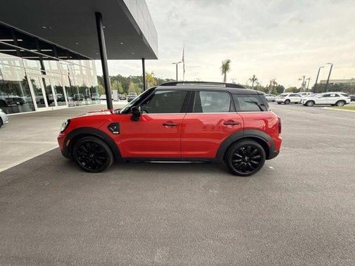 Chili Pepper Red 2024 MINI Countryman Cooper S