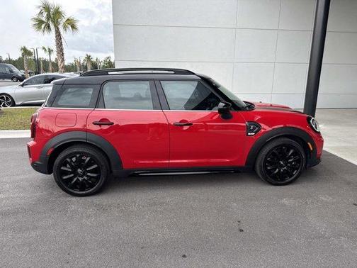 Chili Pepper Red 2024 MINI Countryman Cooper S