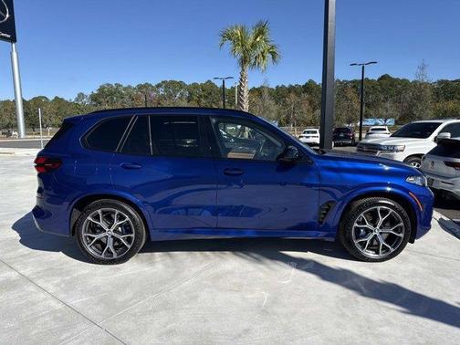 2025 BMW X5 M60i