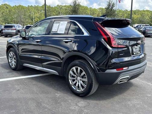 2022 Cadillac XT4 Premium Luxury