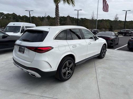 2025 Mercedes-Benz GLC 300 Base