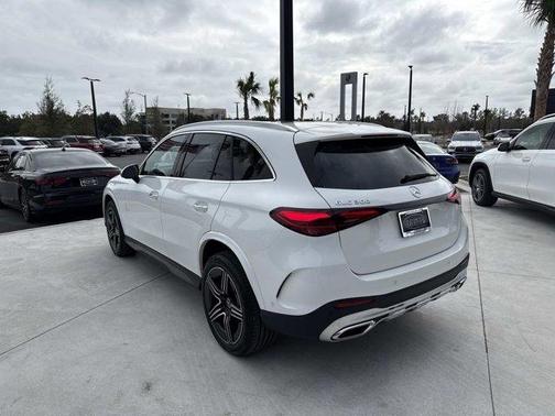 2025 Mercedes-Benz GLC 300 Base